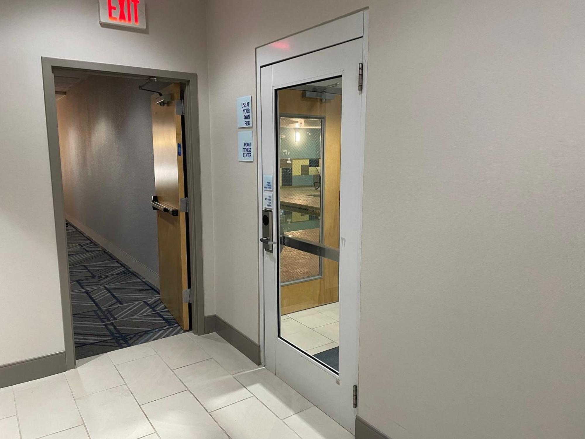 Holiday Inn Express Hotel Raleigh Southwest By Ihg Eksteriør bilde