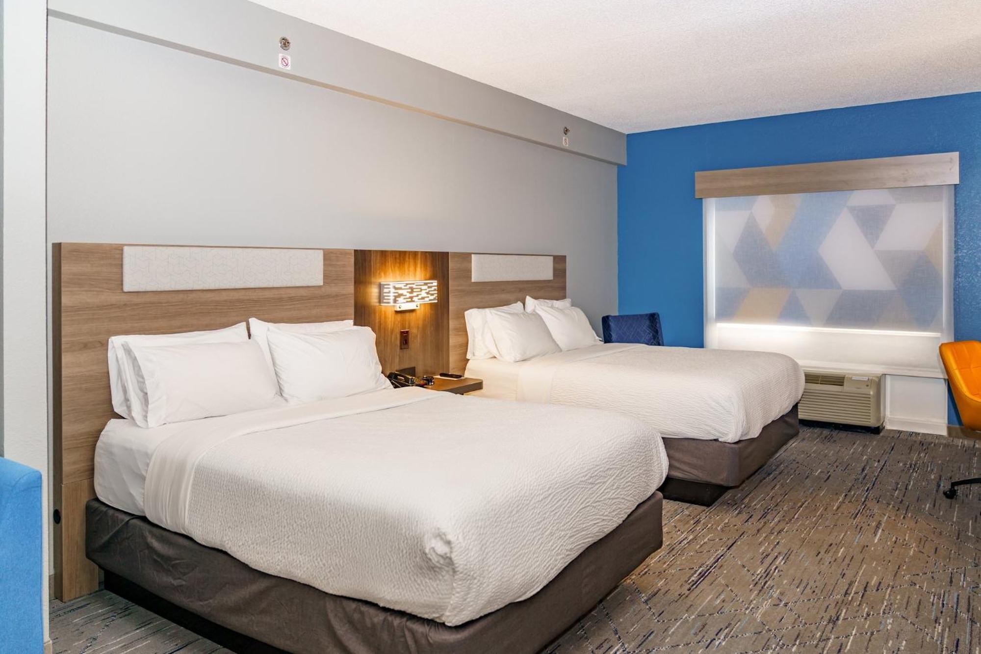 Holiday Inn Express Hotel Raleigh Southwest By Ihg Eksteriør bilde