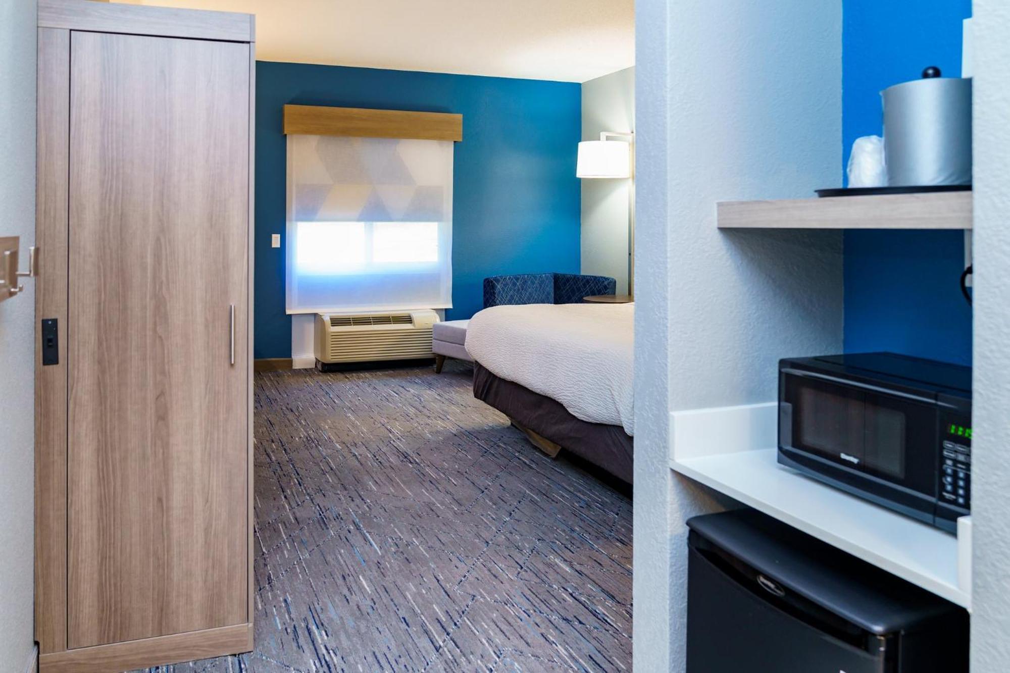 Holiday Inn Express Hotel Raleigh Southwest By Ihg Eksteriør bilde