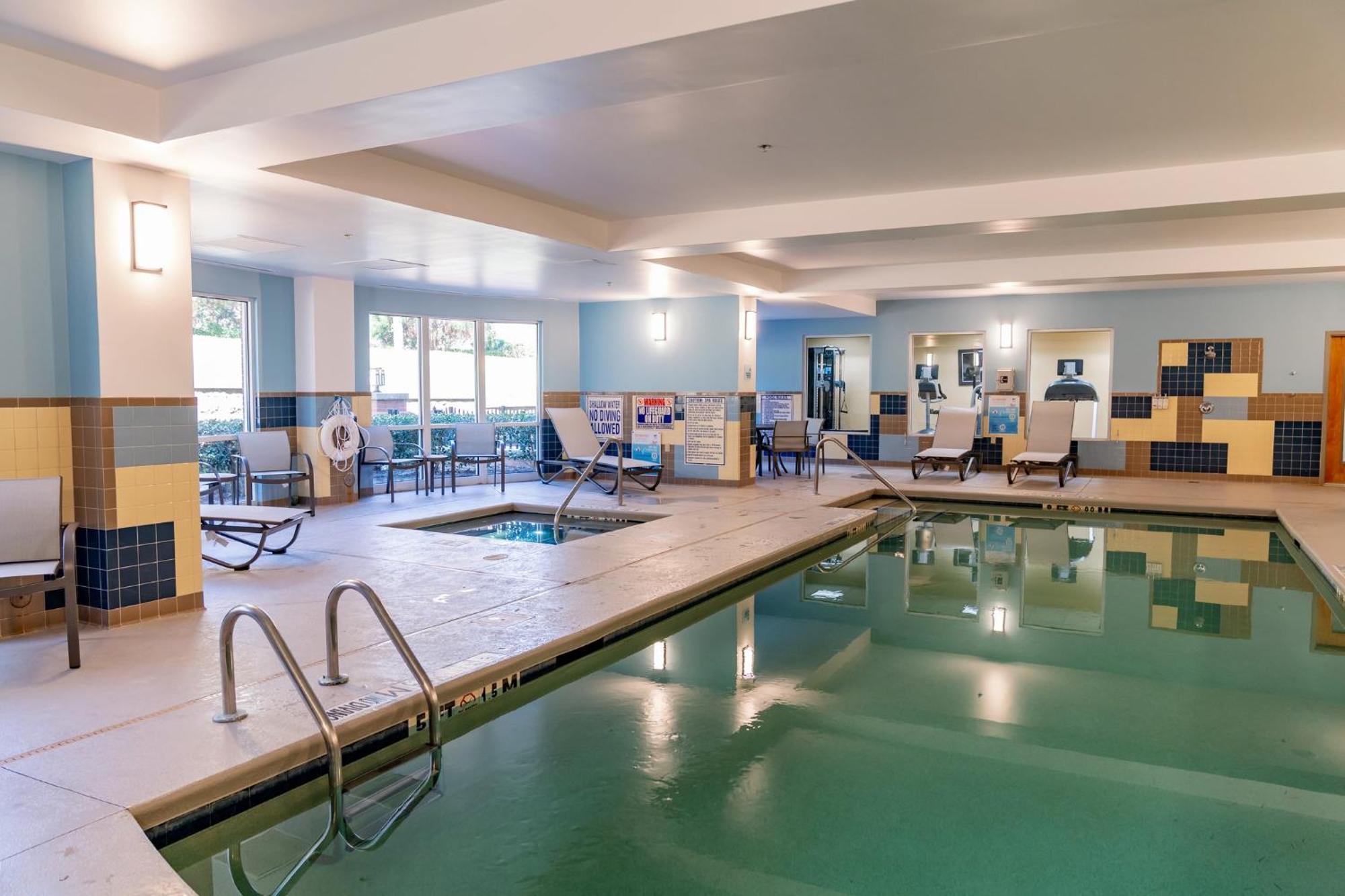 Holiday Inn Express Hotel Raleigh Southwest By Ihg Eksteriør bilde