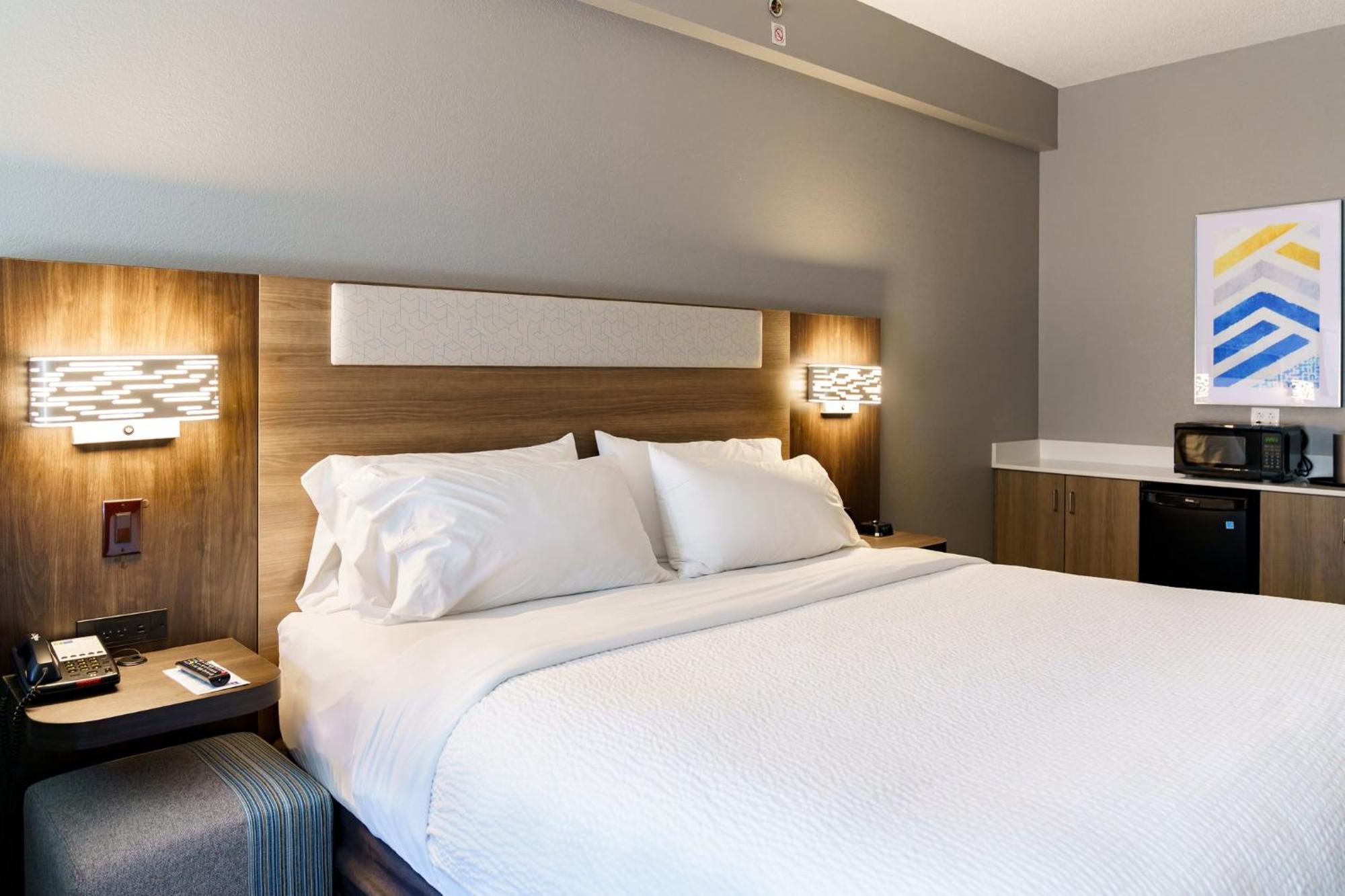 Holiday Inn Express Hotel Raleigh Southwest By Ihg Eksteriør bilde