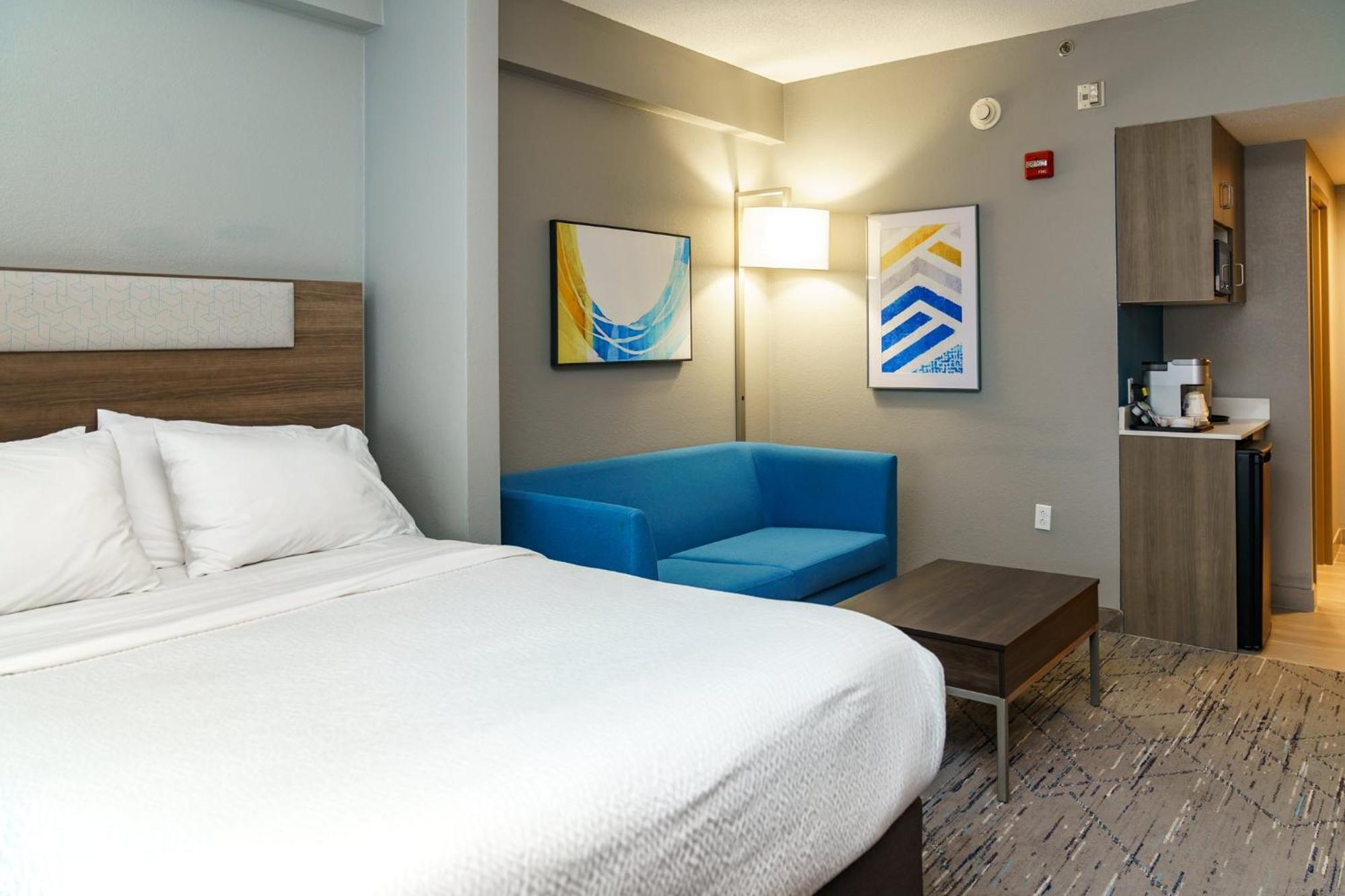 Holiday Inn Express Hotel Raleigh Southwest By Ihg Eksteriør bilde
