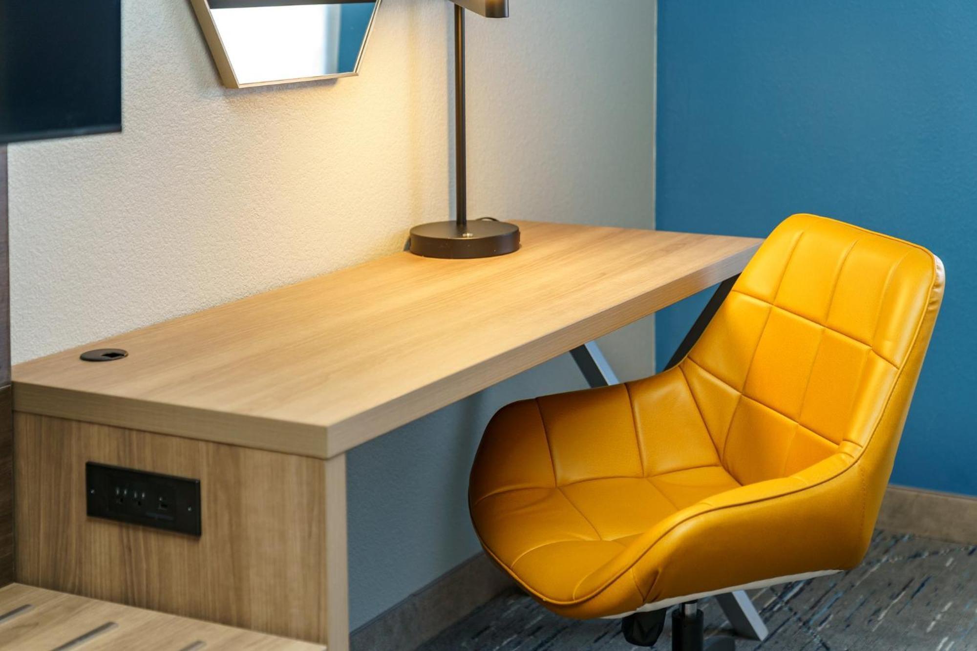 Holiday Inn Express Hotel Raleigh Southwest By Ihg Eksteriør bilde