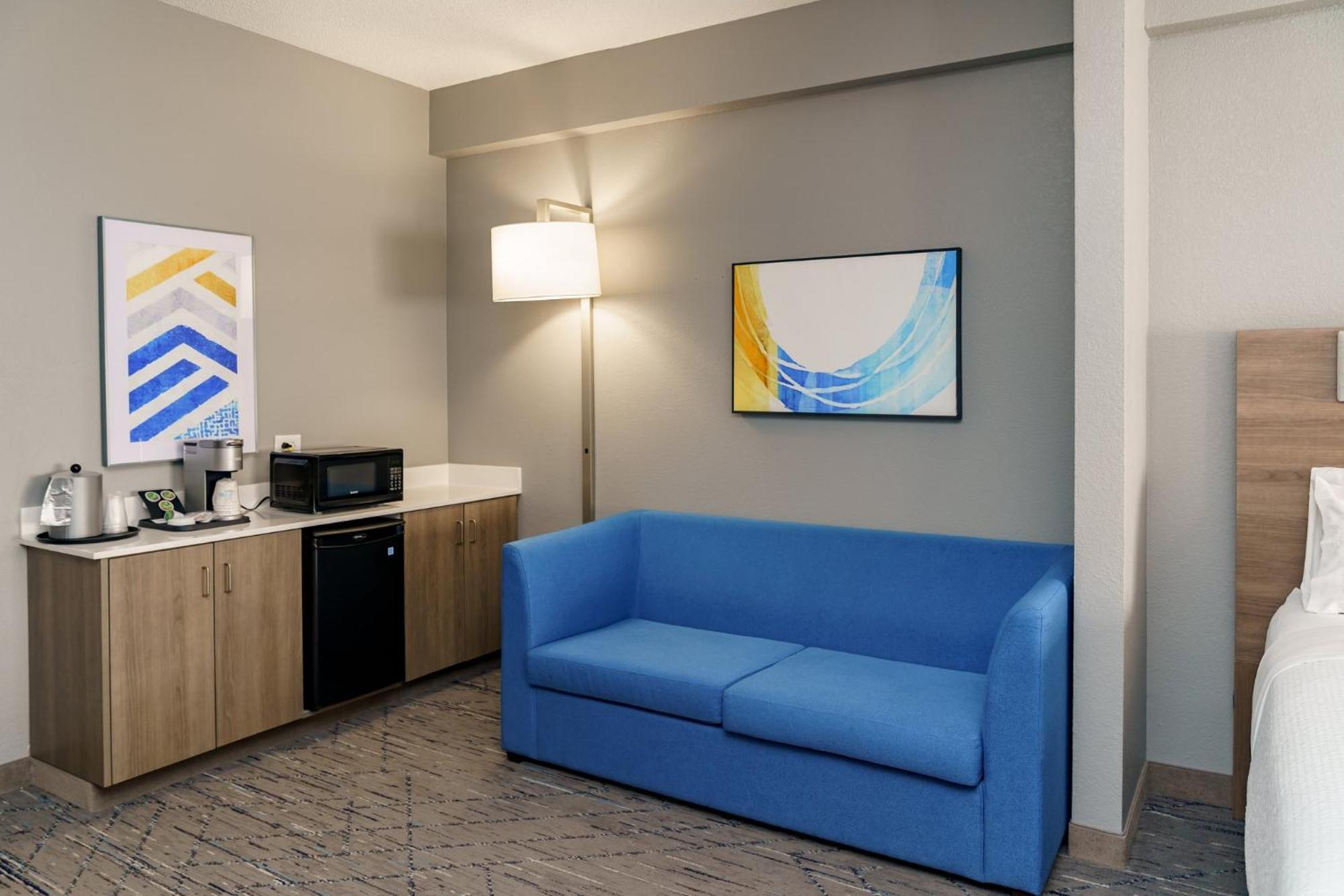 Holiday Inn Express Hotel Raleigh Southwest By Ihg Eksteriør bilde