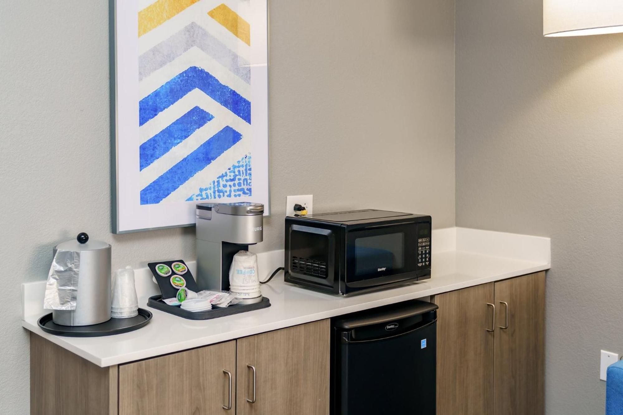Holiday Inn Express Hotel Raleigh Southwest By Ihg Eksteriør bilde